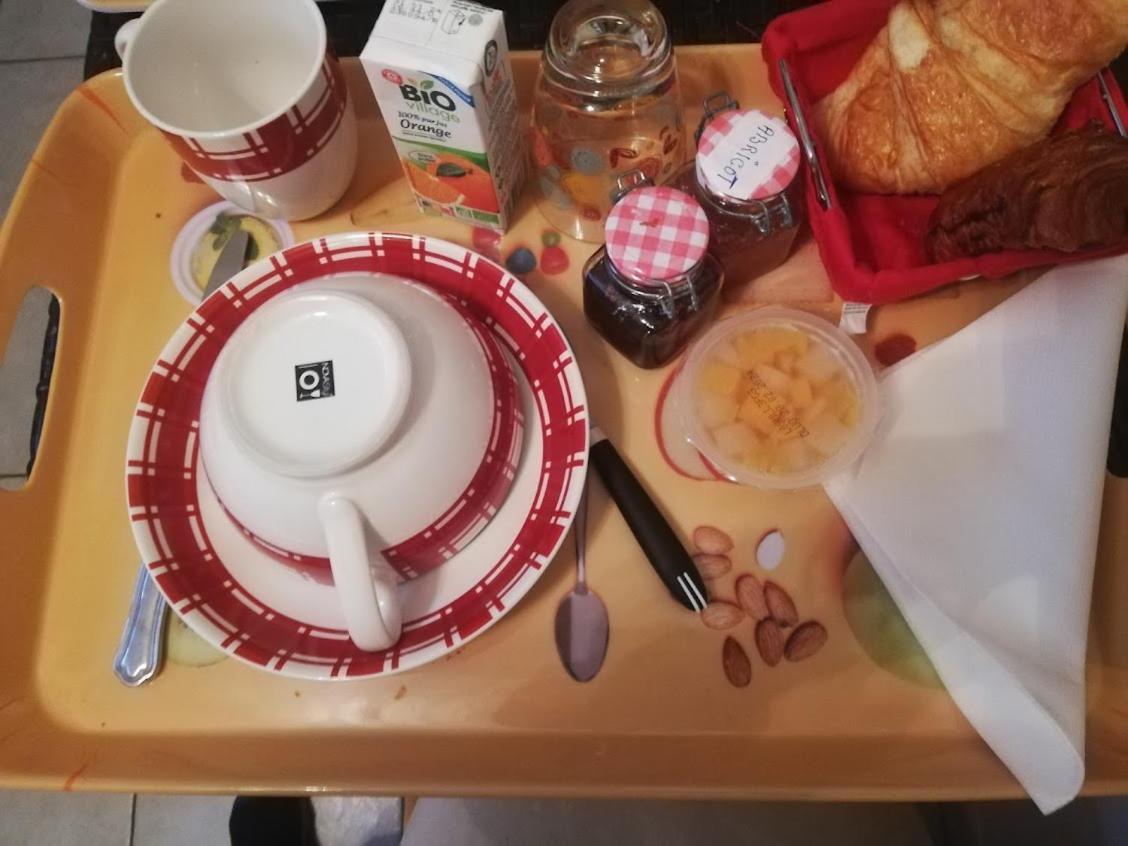 Chambre Avec Salle De Bain Privatisee Avec Petit Dejeuner Compris Auxonne Ngoại thất bức ảnh